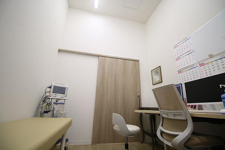 診察室1